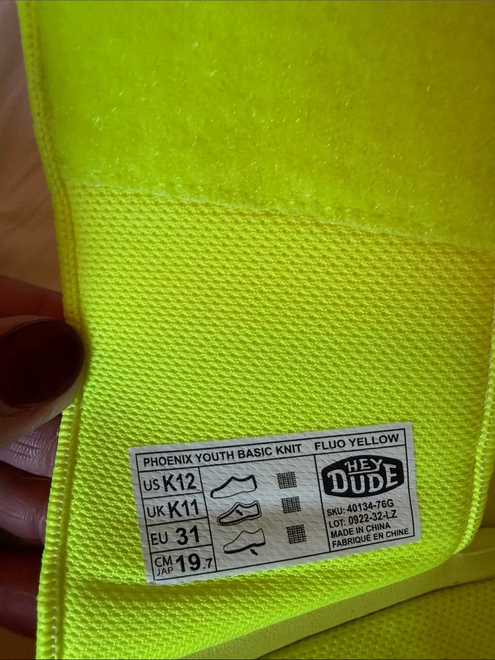 Hey Dude Neon l/fluorescent Yellow Kids Slide/ Sandals. Kids 12. Boys or Girls